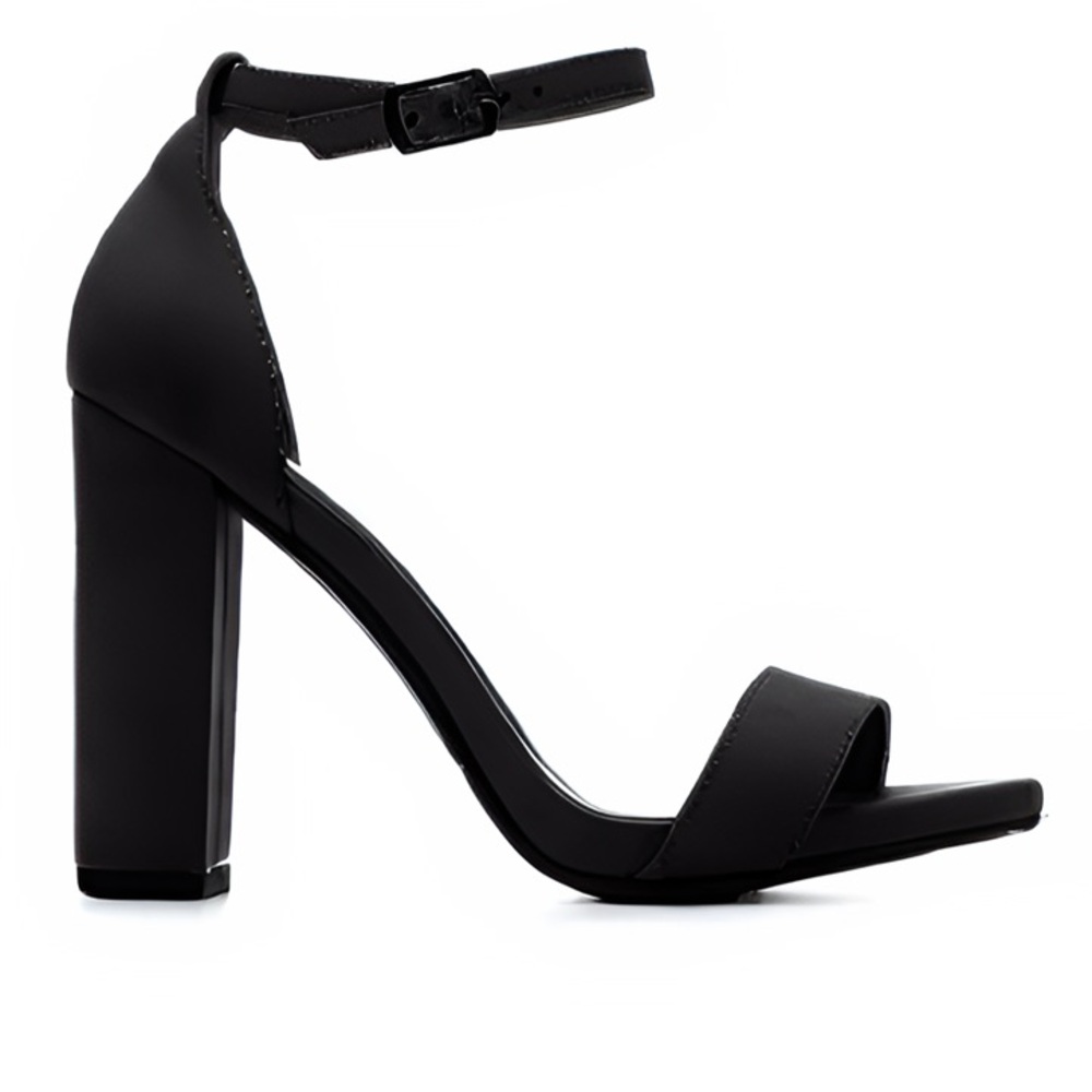 WOMEN'S DELICIOUS SHINER HEELED SANDALS Black Size 9